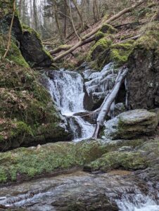 Cascatelles: Wasser & Eis